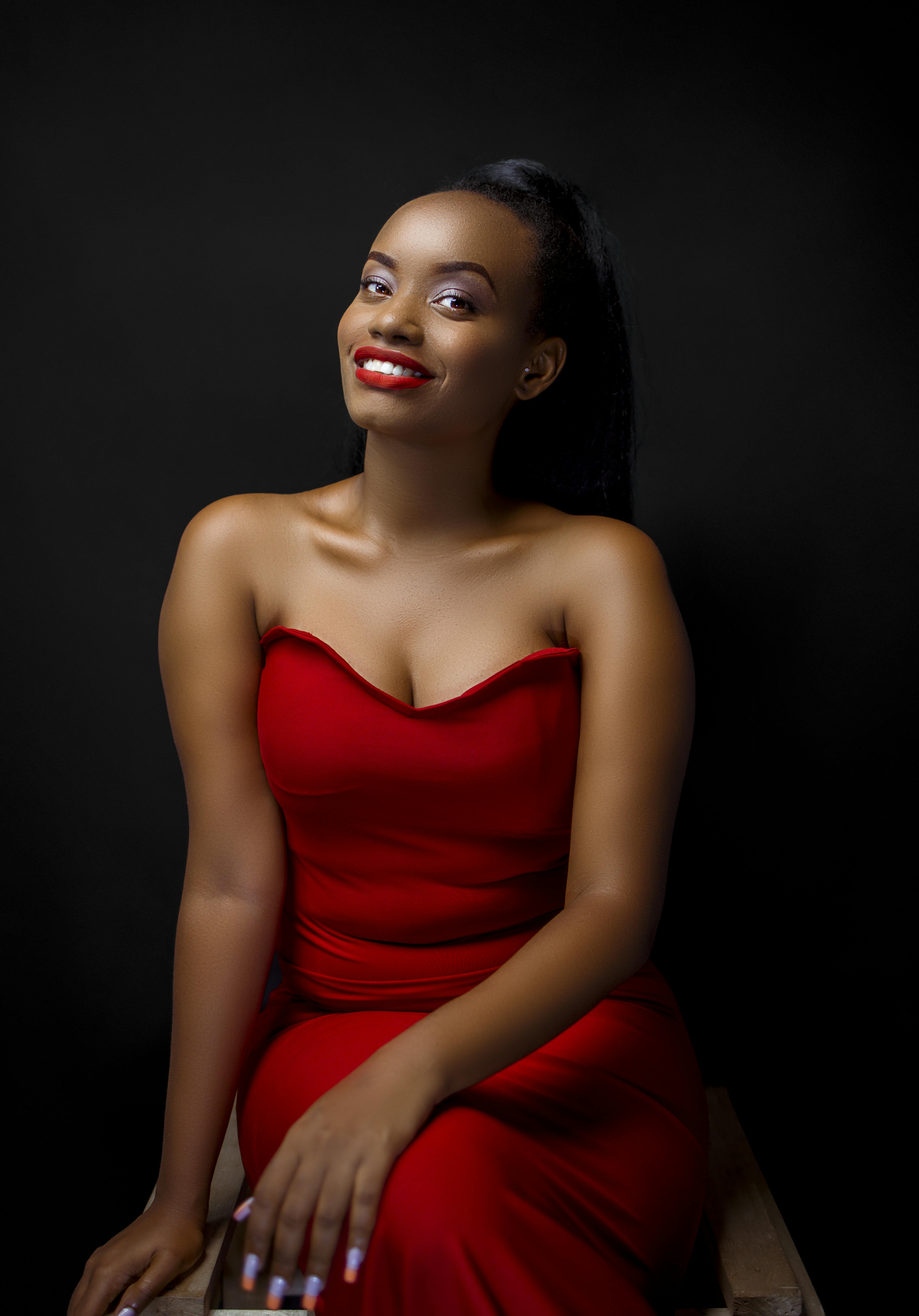 逆光之城：失落的档案海报